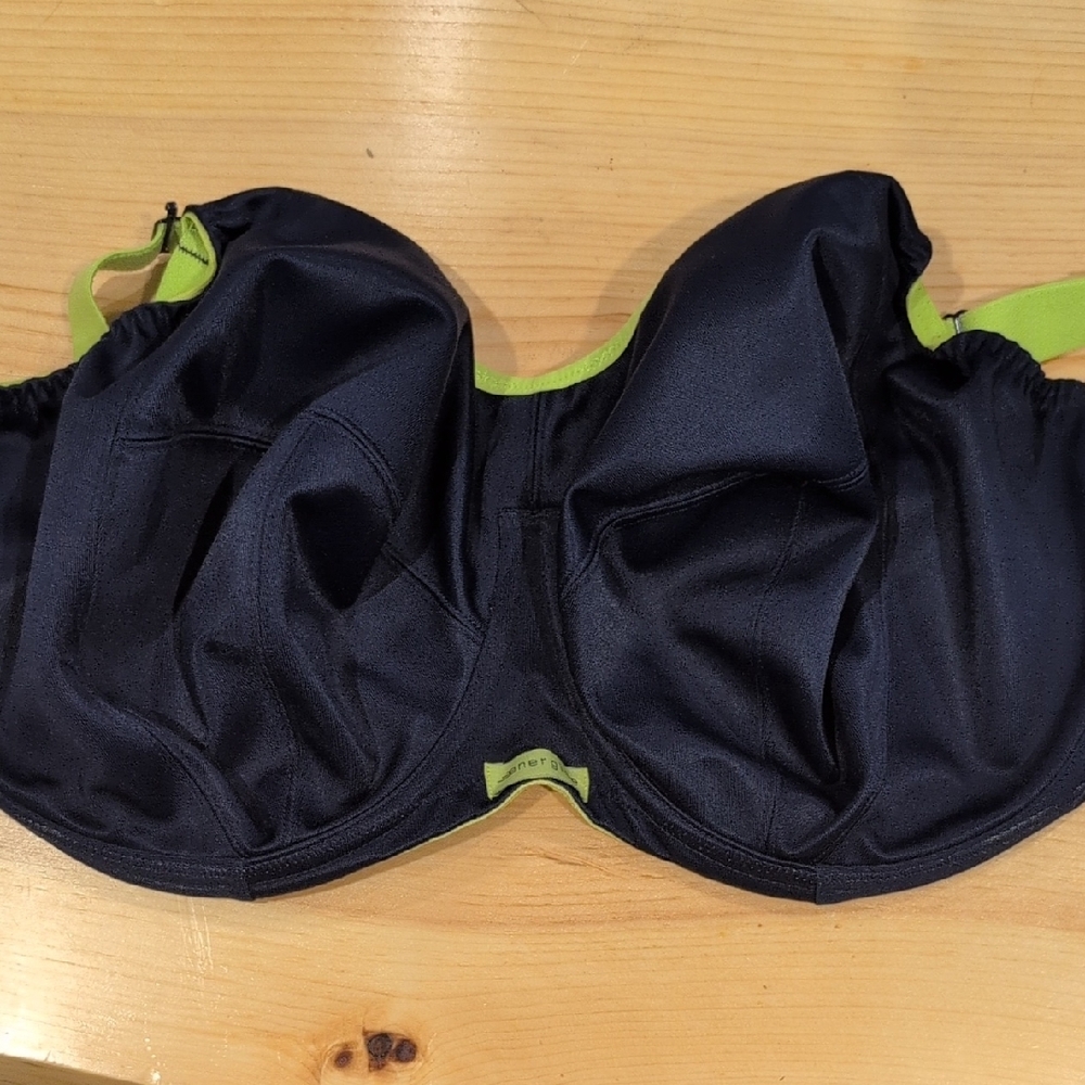 Elomi Black and Green Bra Intimates Sleepwear